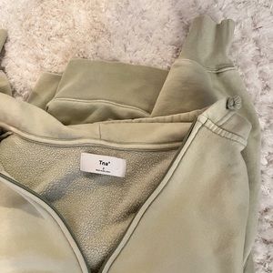 TNA over sized zip up sz- 2